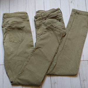 2 pairs of Size 2 universal thread skinny jeans